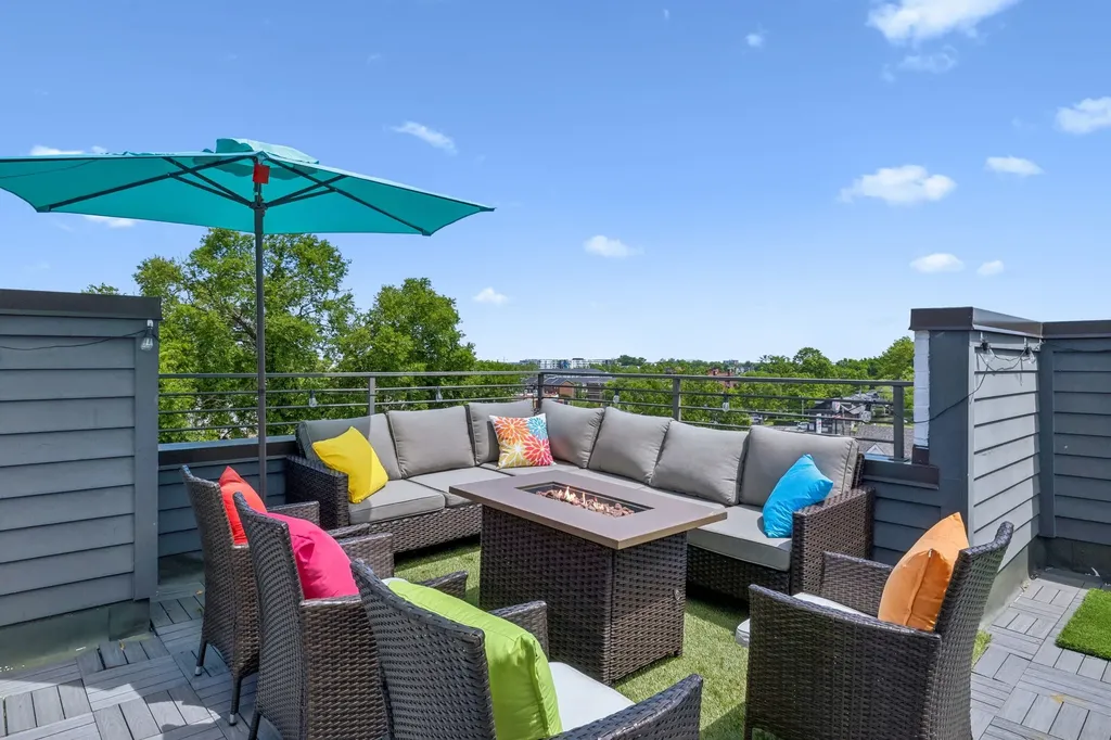 2003 Beech Avenue Nashville TN 37204