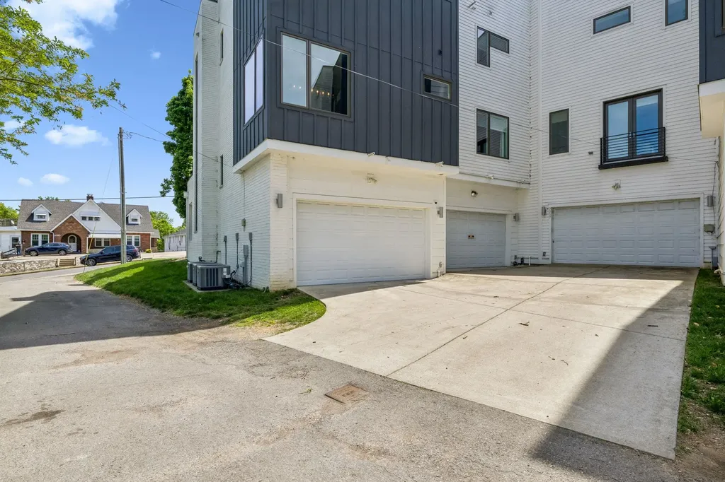 2003 Beech Avenue Nashville TN 37204