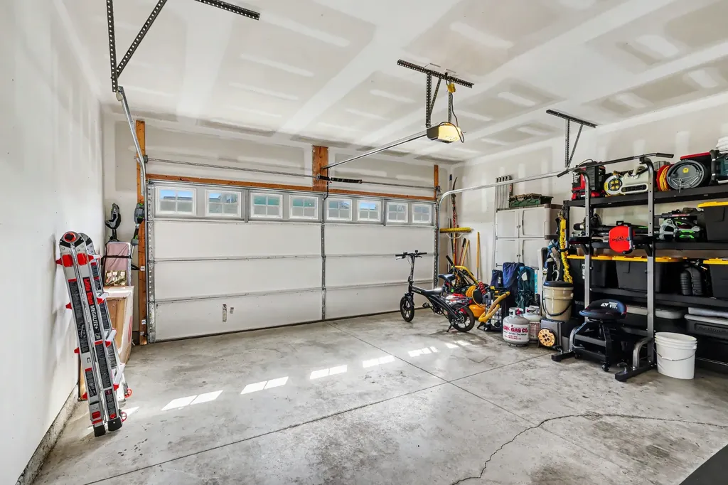 2439 Williams Ridge Drive Columbia TN 38401