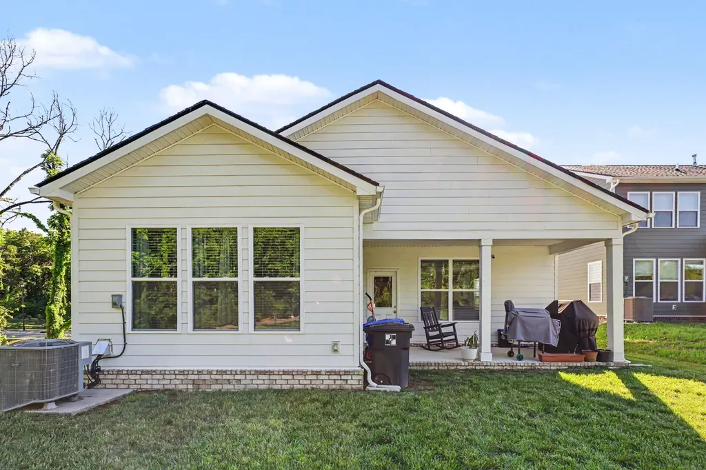 2439 Williams Ridge Drive Columbia TN 38401