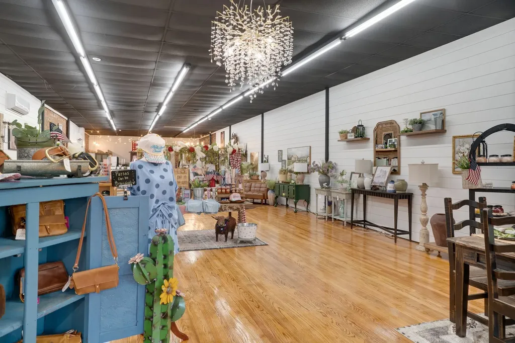 109 E Main Street Hartsville TN 37074