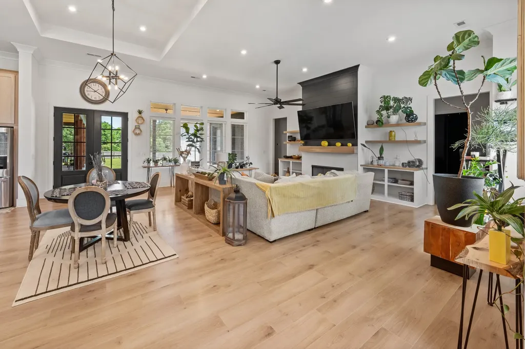 4035 Christiana Hoovers Gap Road Christiana TN 37037