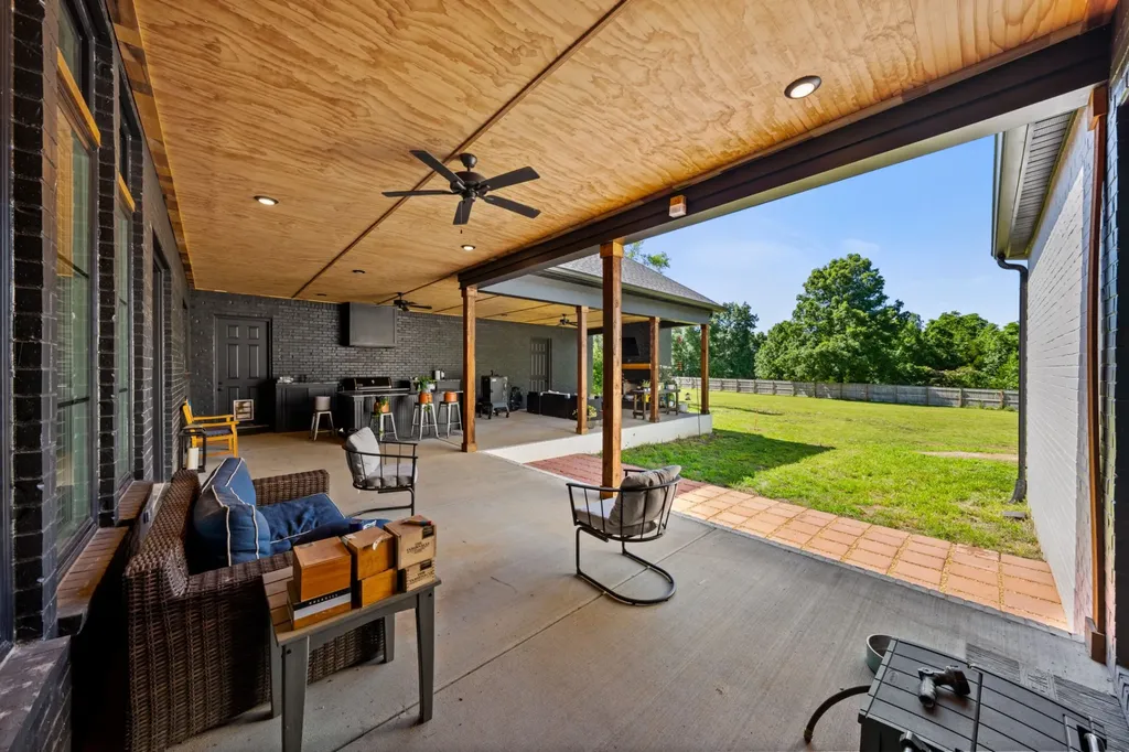 4035 Christiana Hoovers Gap Road Christiana TN 37037