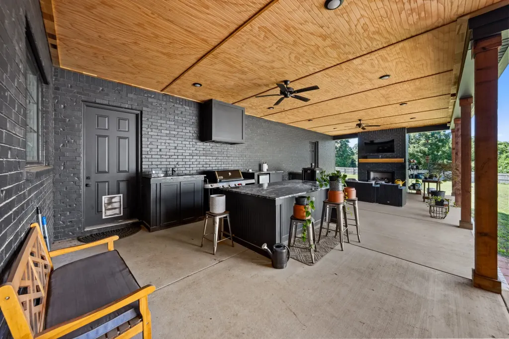 4035 Christiana Hoovers Gap Road Christiana TN 37037