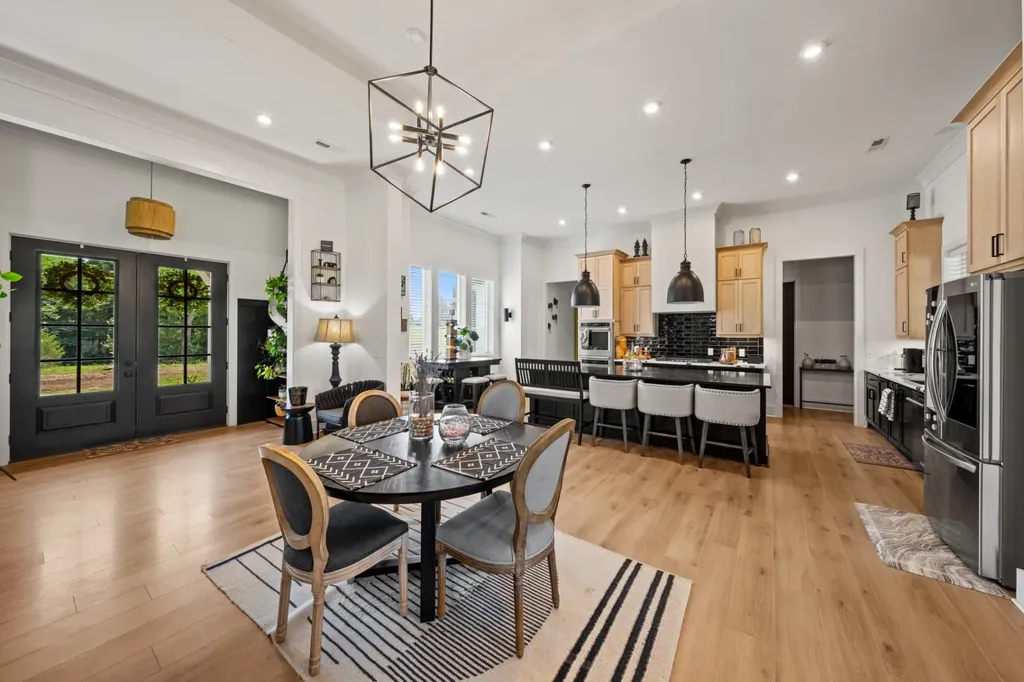 4035 Christiana Hoovers Gap Road Christiana TN 37037