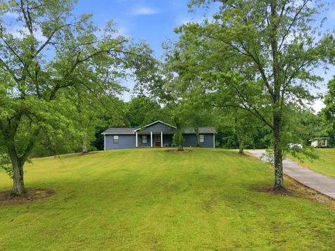 615 Rogues Fork Road Bethpage TN 37022