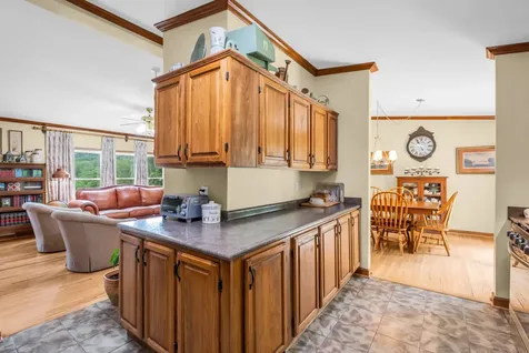593 Rogues Fork Road Bethpage TN 37022