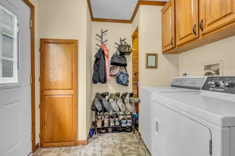 593 Rogues Fork Road Bethpage TN 37022