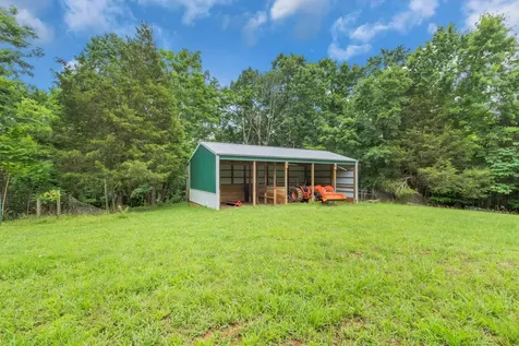 593 Rogues Fork Road Bethpage TN 37022