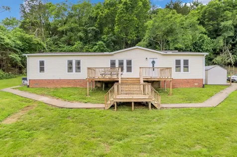 593 Rogues Fork Road Bethpage TN 37022