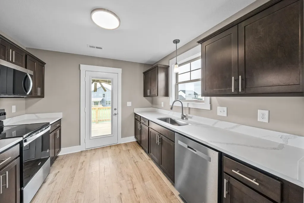156 Irish Hills Clarksville TN 37042