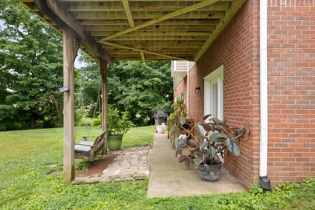 379 Misty Drive Pleasant View TN 37146