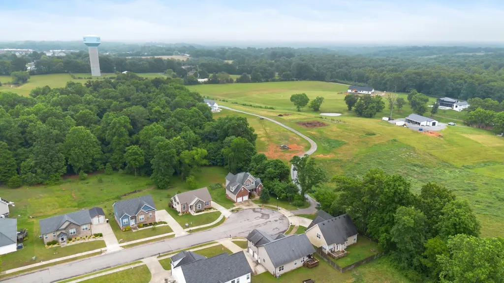 379 Misty Drive Pleasant View TN 37146