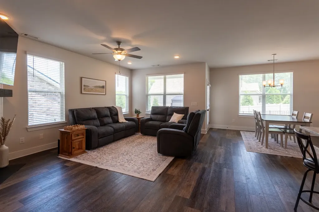 241 Griffin Lane Gallatin TN 37066
