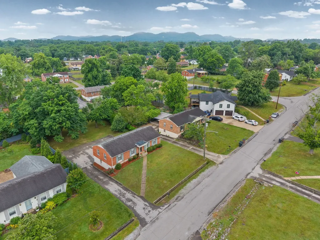 607 Elaine Drive Nashville TN 37211