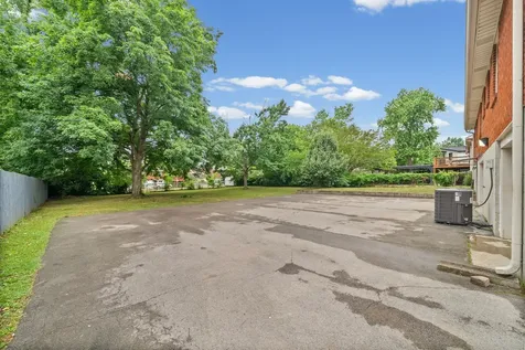607 Elaine Drive Nashville TN 37211