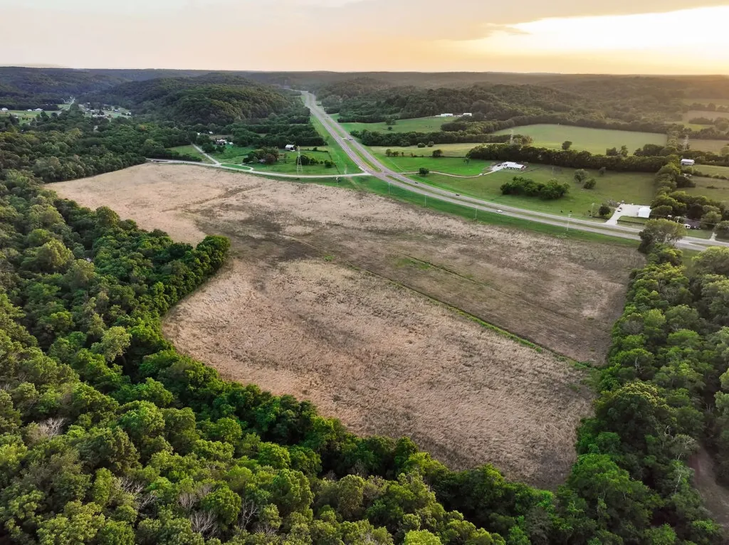 0 Lawrenceburg Highway Mount Pleasant TN 38474