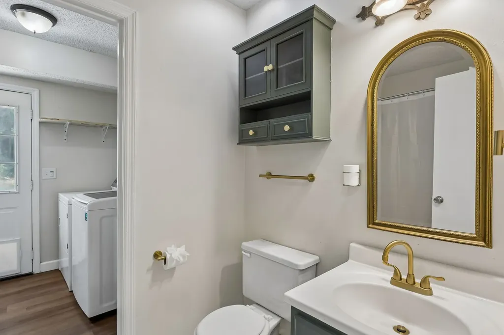4337 Central Valley Drive Hermitage TN 37076
