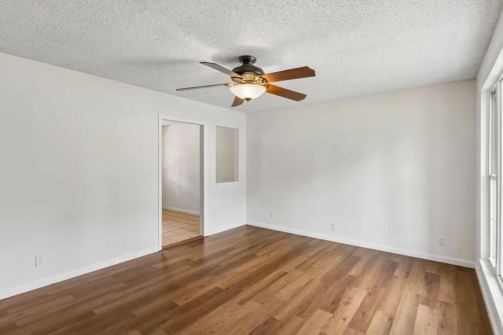 4337 Central Valley Drive Hermitage TN 37076