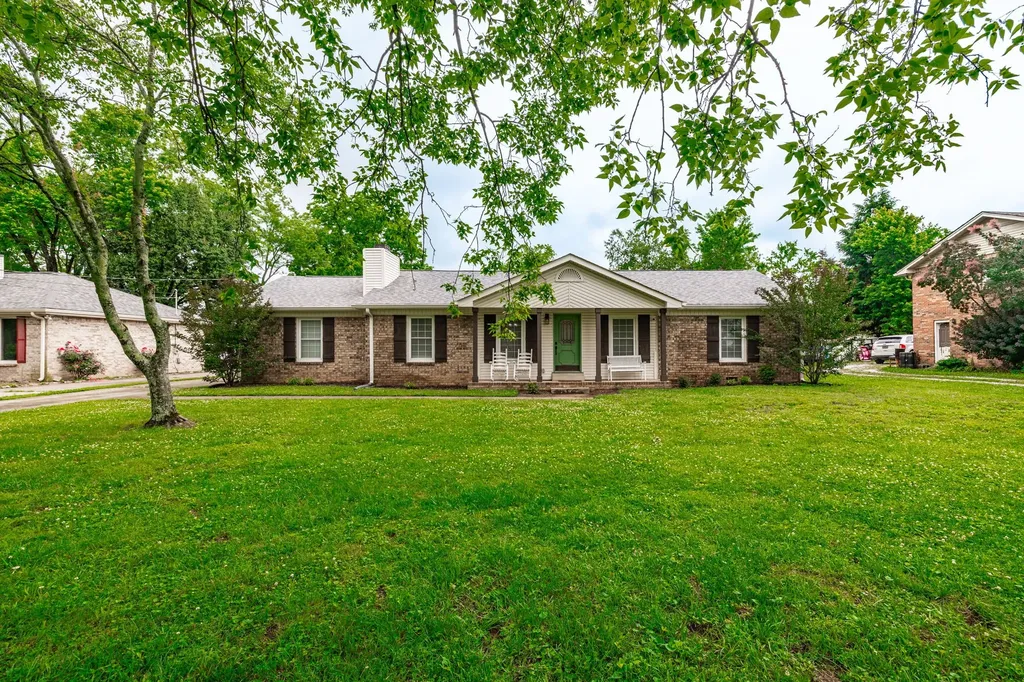 1063 Lakeland Drive Gallatin TN 37066