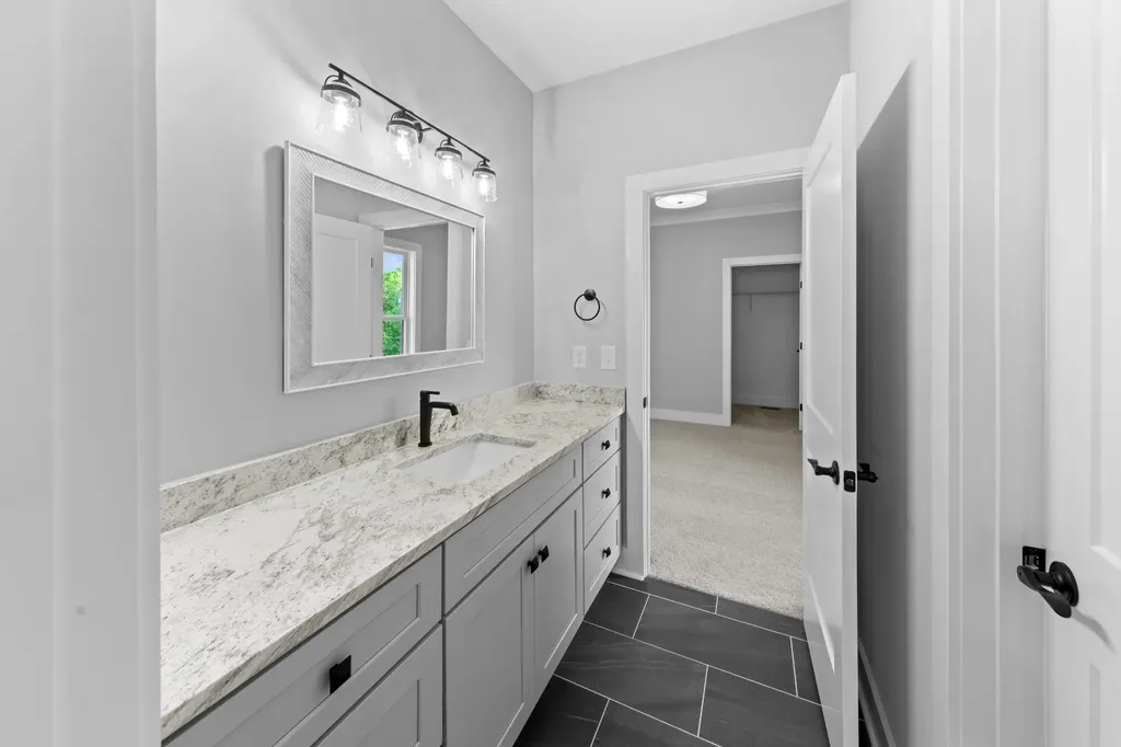 16 Paradise Hills Lane Lebanon TN 37090