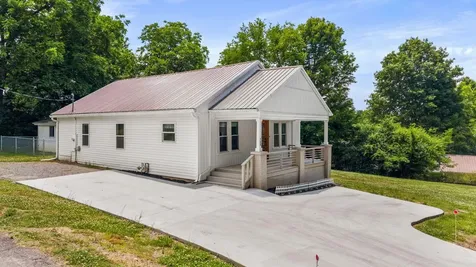 109 Frankfort Street Athens TN 37303