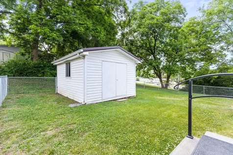 109 Frankfort Street Athens TN 37303