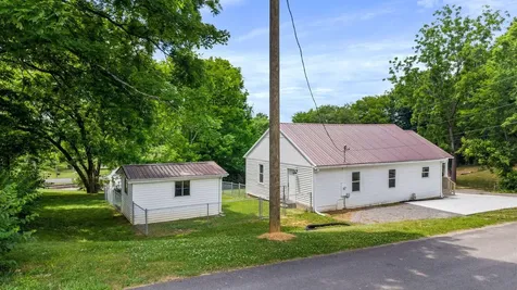 109 Frankfort Street Athens TN 37303