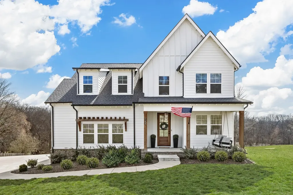 1233 Hartsfield Drive Columbia TN 38401