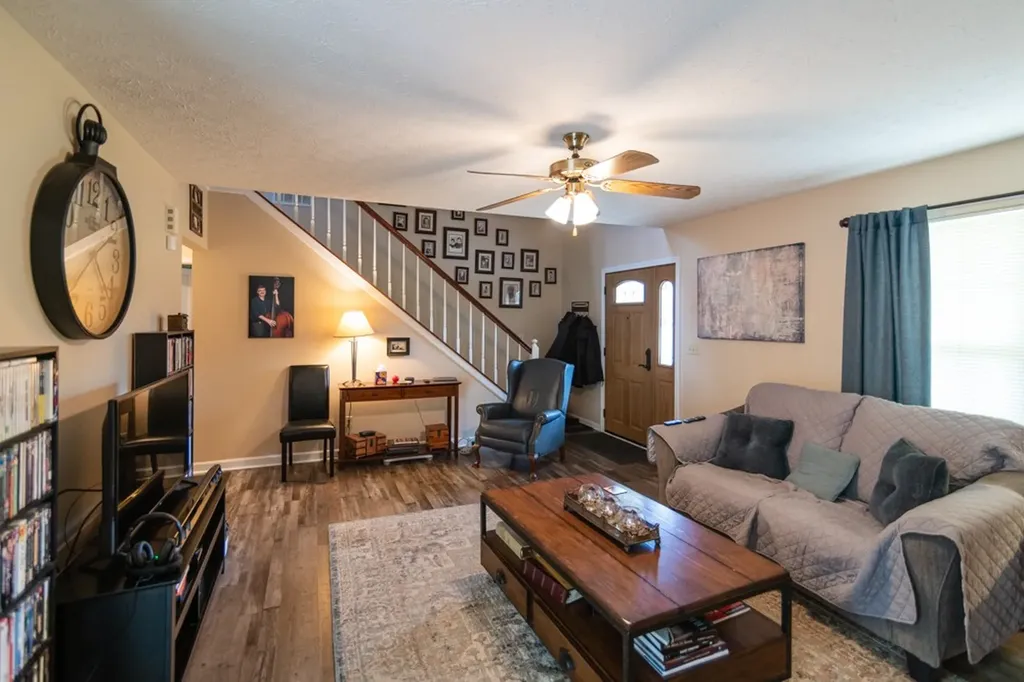 225 Sherman Road Charlotte TN 37036