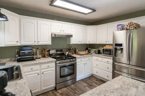 225 Sherman Road Charlotte TN 37036