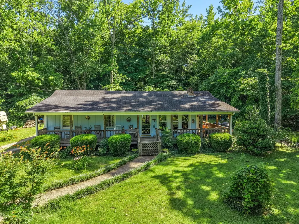 1611 Harpeth Crossing Ashland City TN 37015