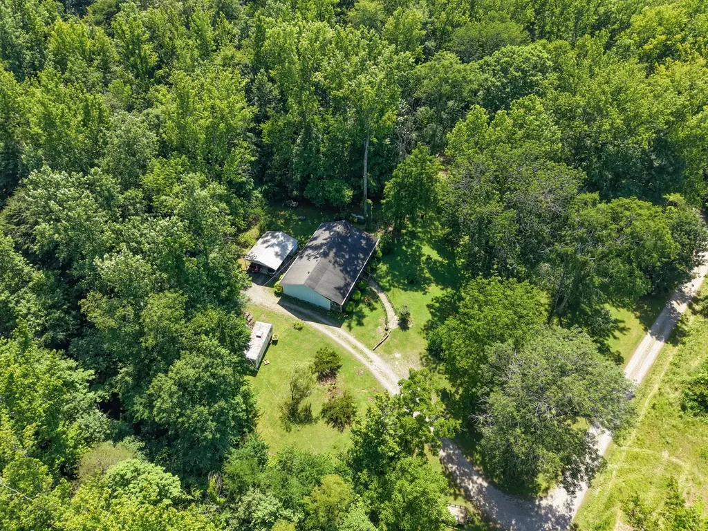 1611 Harpeth Crossing Ashland City TN 37015