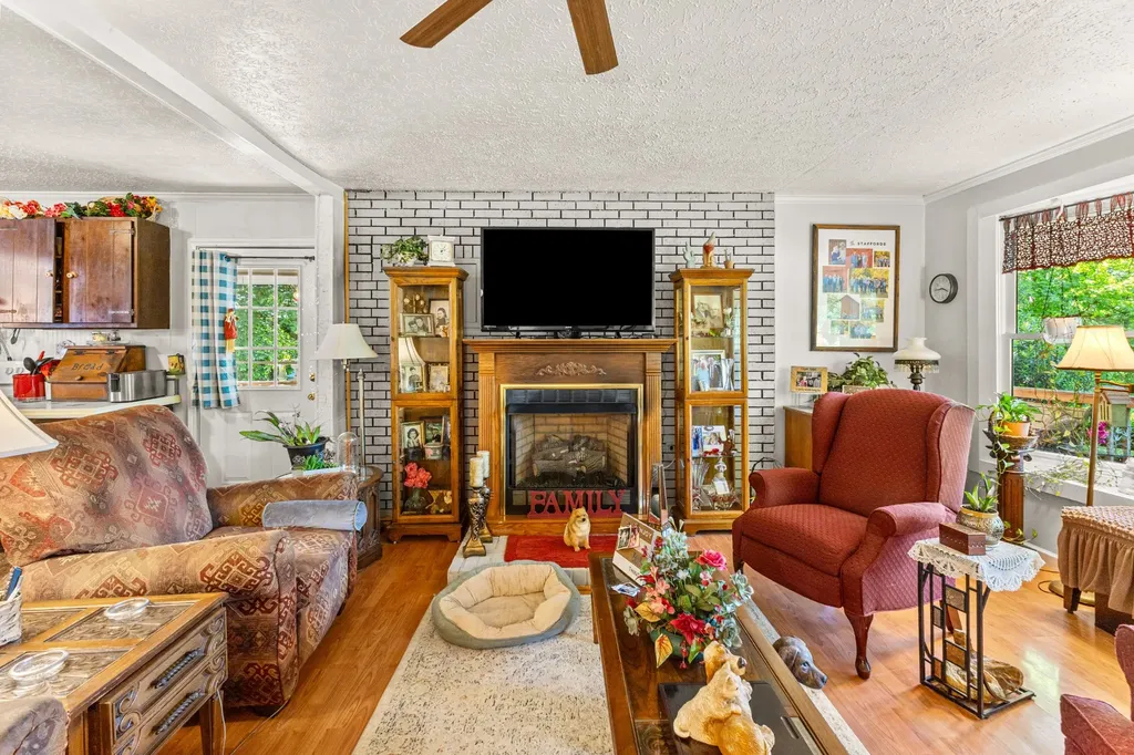 1611 Harpeth Crossing Ashland City TN 37015