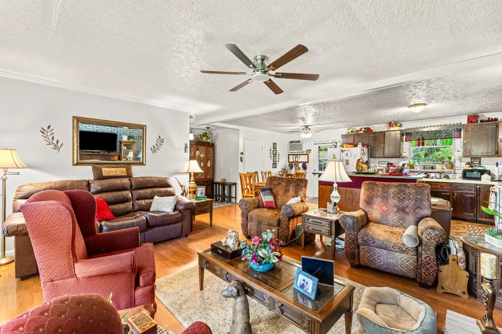 1611 Harpeth Crossing Ashland City TN 37015