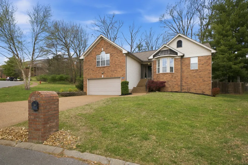 745 Windsor Trace Goodlettsville TN 37072