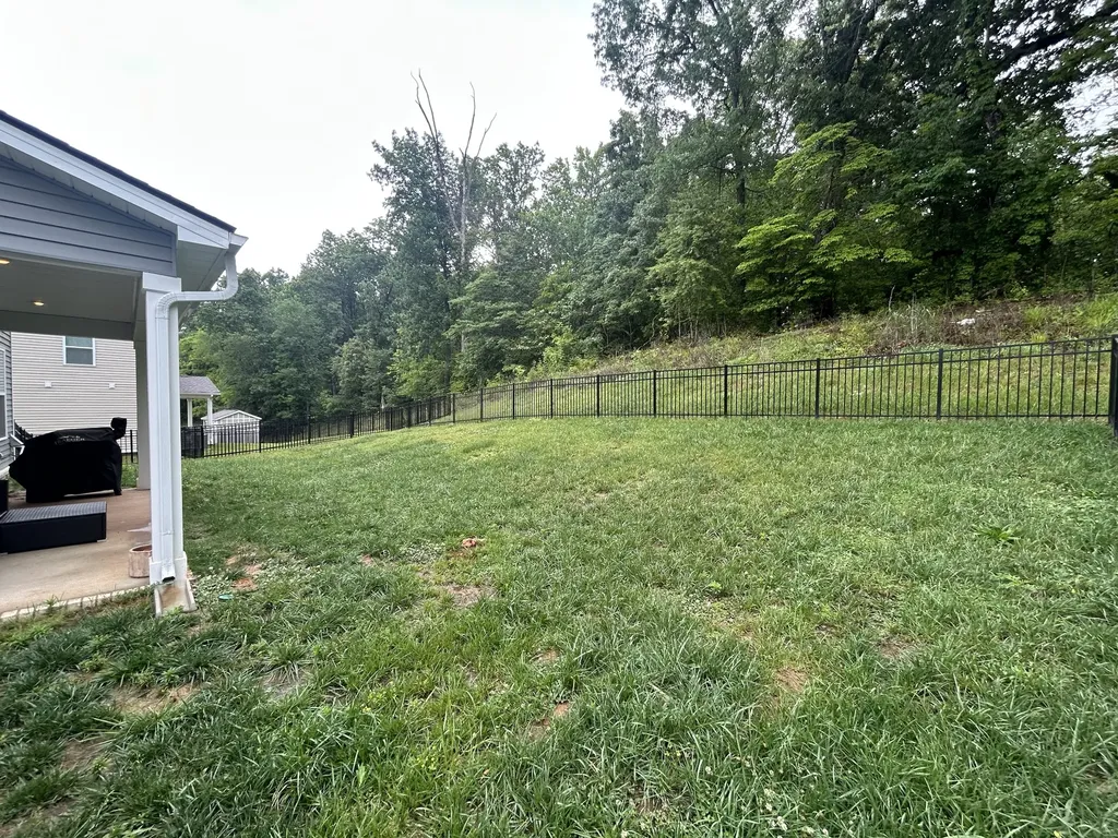 1055 Ross Farms Boulevard Clarksville TN 37043