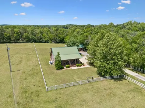 6221 Corinth Road Mount Juliet TN 37122