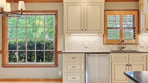 105 S Chestnut Hendersonville TN 37075