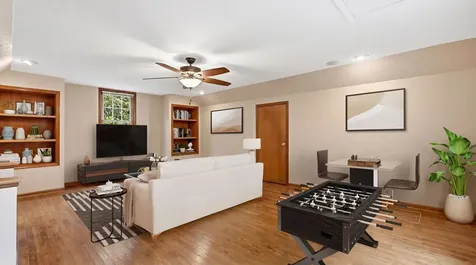 105 S Chestnut Hendersonville TN 37075