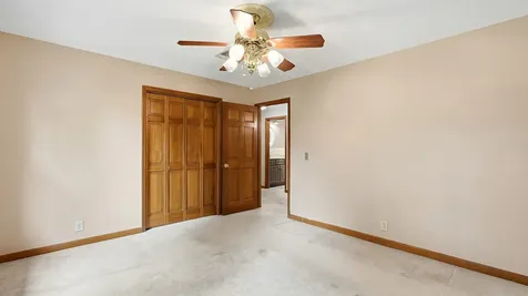 105 S Chestnut Hendersonville TN 37075