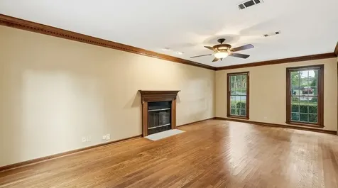 105 S Chestnut Hendersonville TN 37075