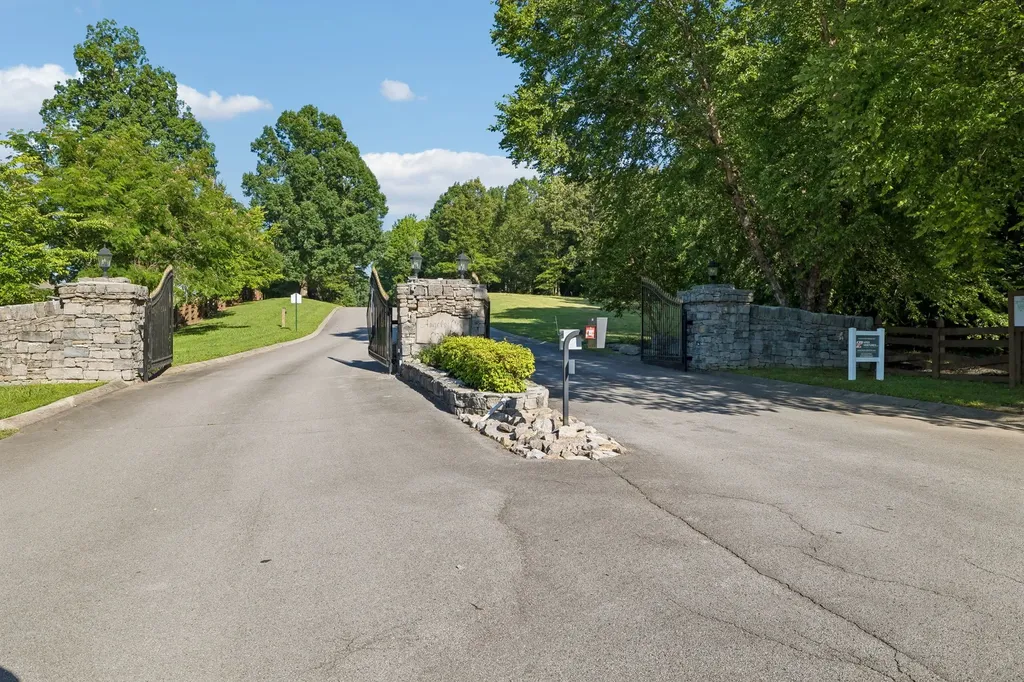 122 Angels Cove Lane Lebanon TN 37087