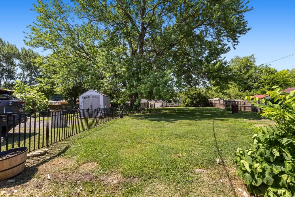 508 Needmore Road Clarksville TN 37040