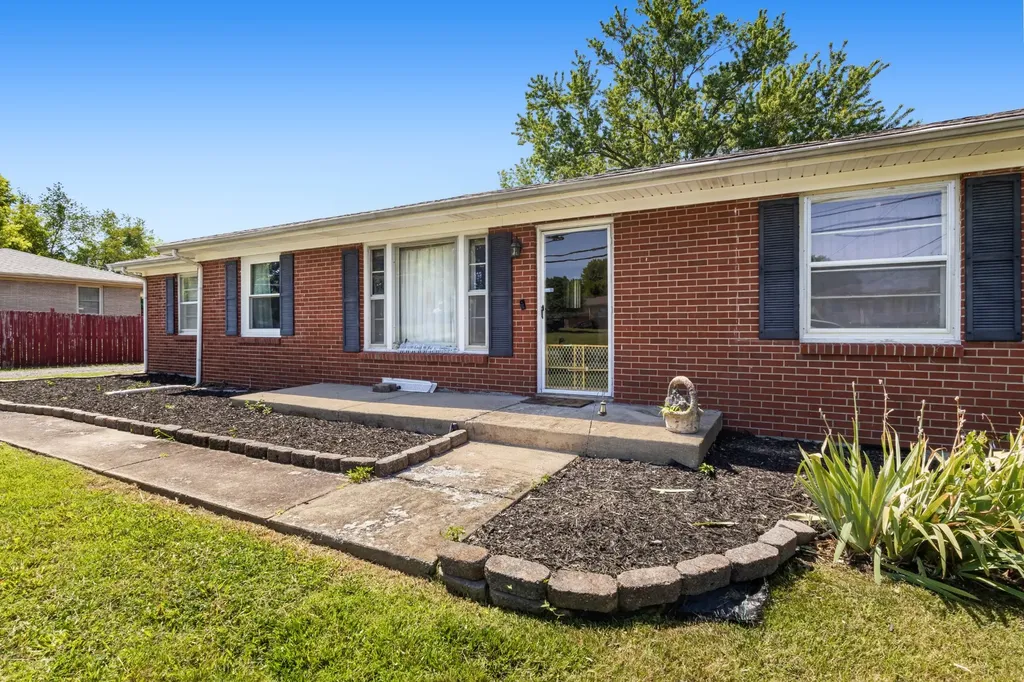 508 Needmore Road Clarksville TN 37040