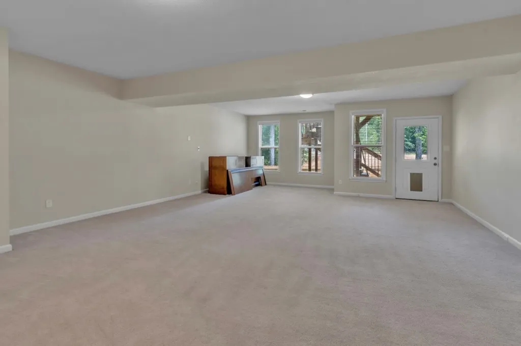 9441 Lake Bridge Drive Lakeland TN 38002