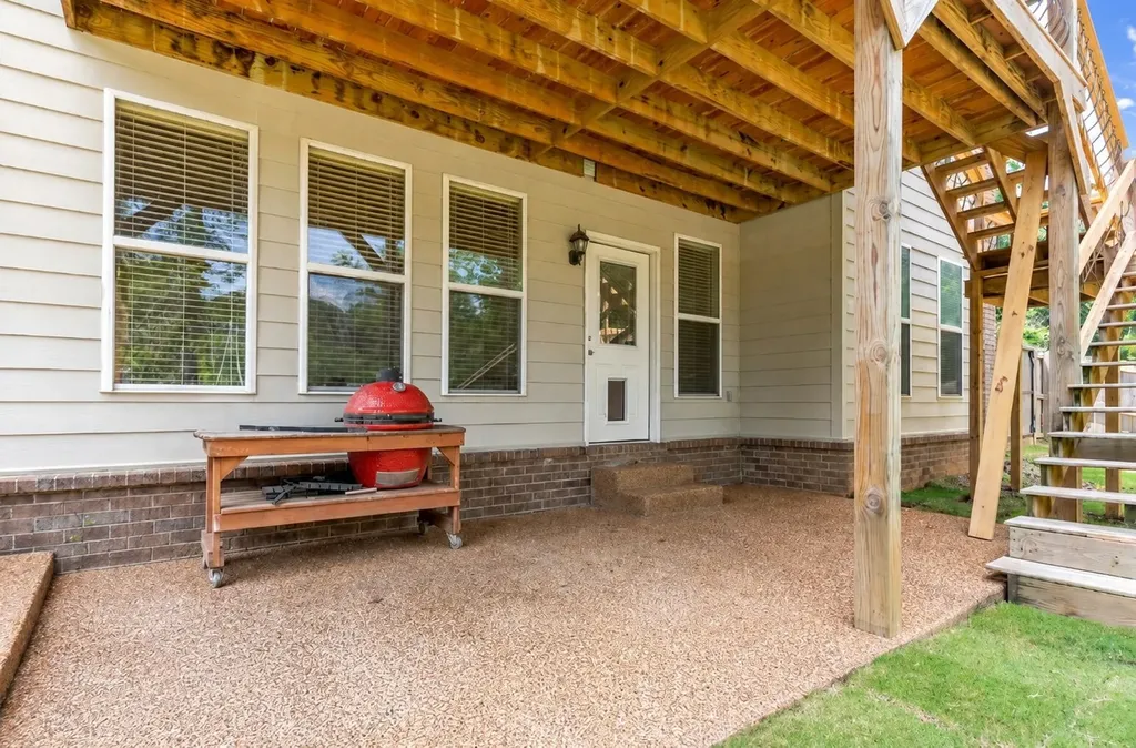 9441 Lake Bridge Drive Lakeland TN 38002