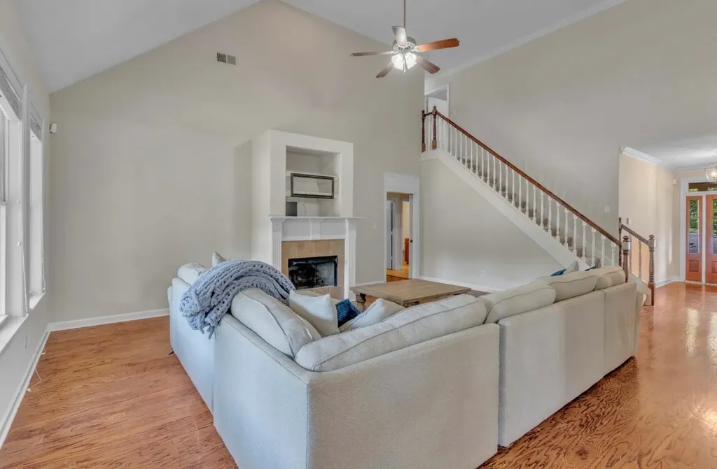 9441 Lake Bridge Drive Lakeland TN 38002