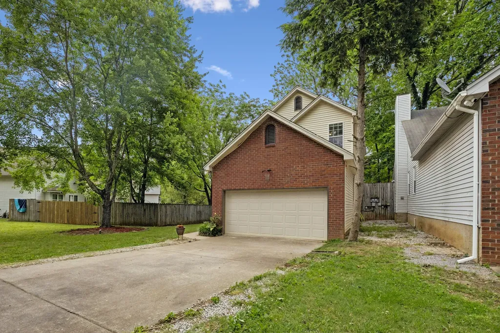 103 Yocum Drive Smyrna TN 37167