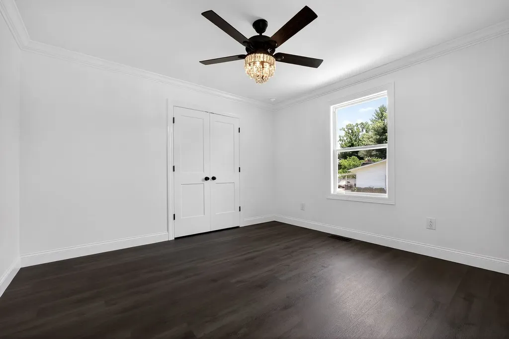 212 Twin Oaks Road Mcminnville TN 37110